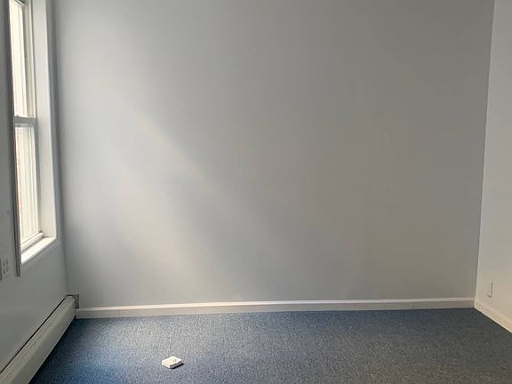 3rd image of 992 McLean Ave