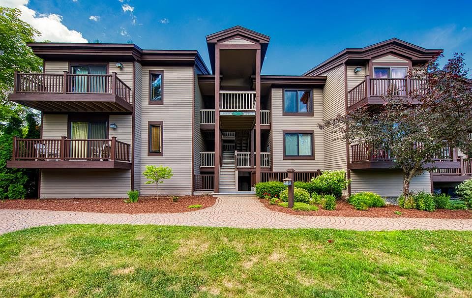 1st image of 12 Harbor Ln Unit 9