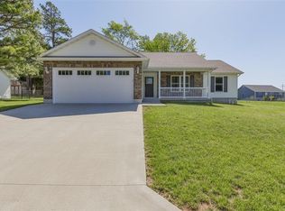 750 Timberline Dr, Farmington, MO 63640