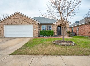 9090 Rushing River Dr, Fort Worth, TX 76118