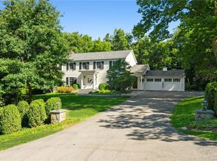 64 W Orchard Rd, Chappaqua, NY 10514