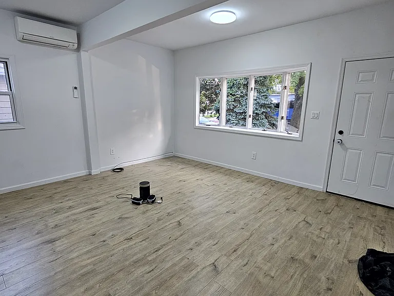 4229 Richmond Ave #1 — Photo 3