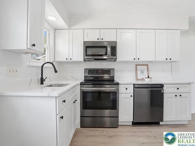 21 Madison Ln — Photo 4