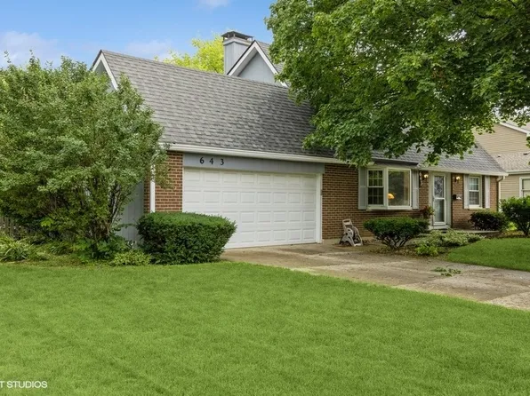 643 Darlington Ln, Crystal Lake, IL 60014