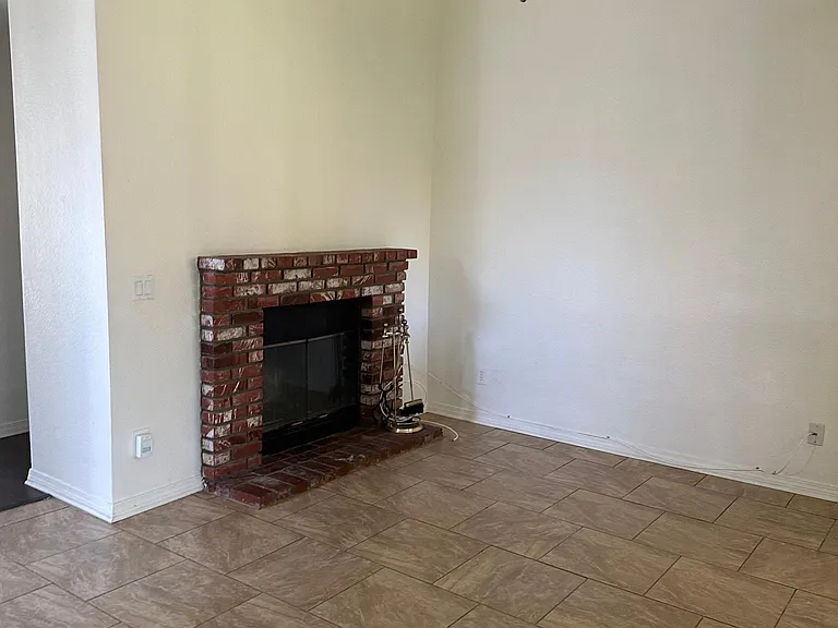 44834 Lamour Ct — Photo 7
