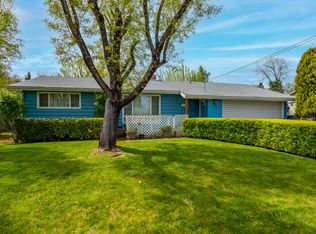 2876 Blue View St, Redding, CA 96002