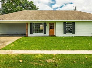 137 Gordon Crockett Dr, Lafayette, LA 70508