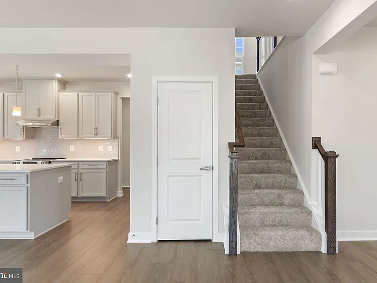 105 McKittrick Dr — Photo 21