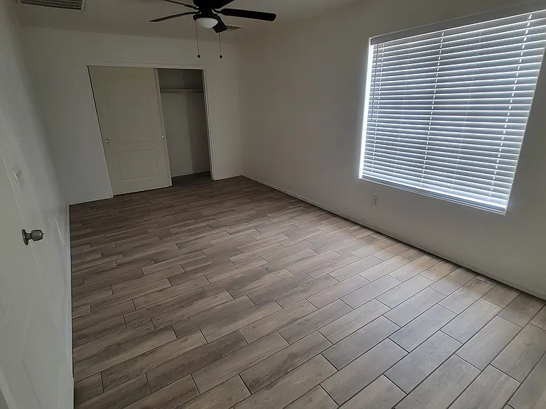 1483 E Douglas St — Photo 15