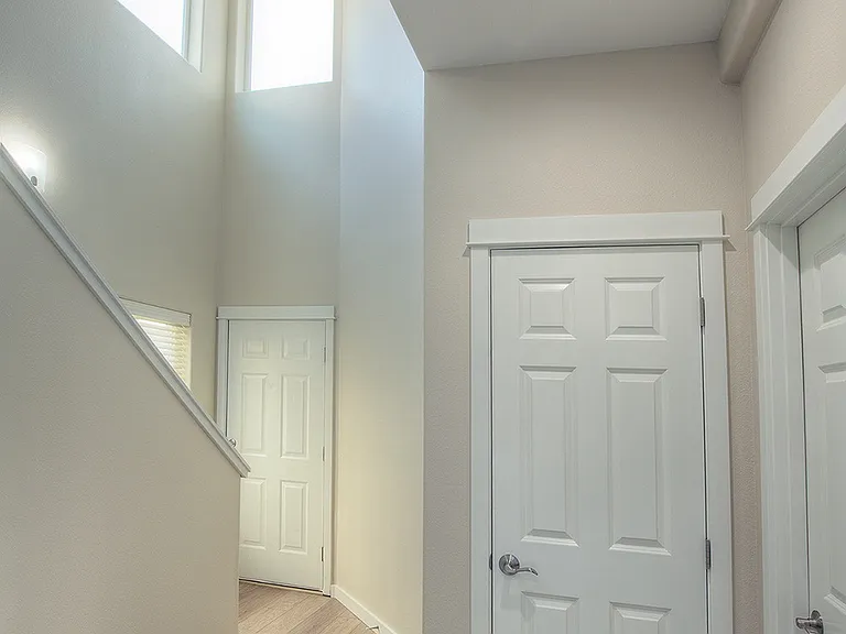 137 SW Cascade Mountain Ct — Photo 13