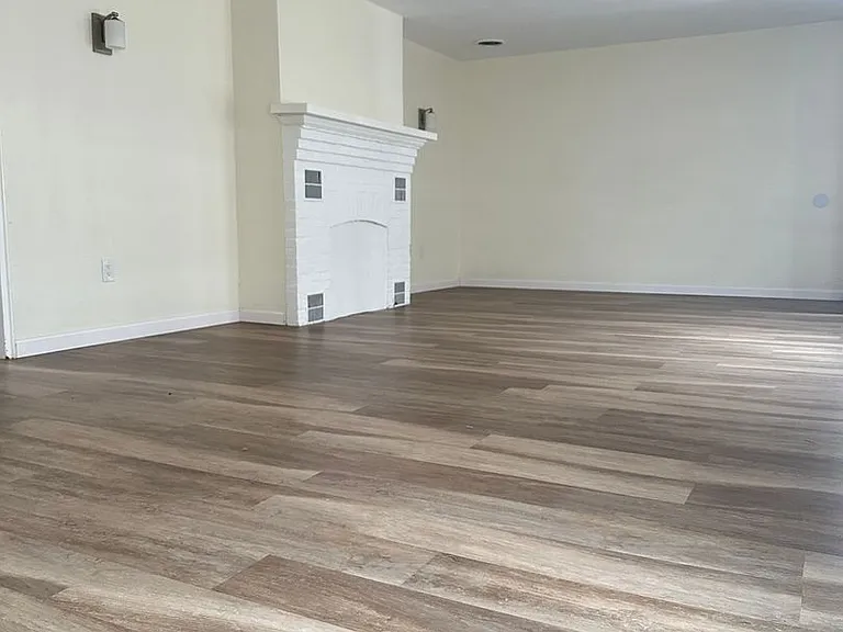 Dairy Road Apartments — Photo 15
