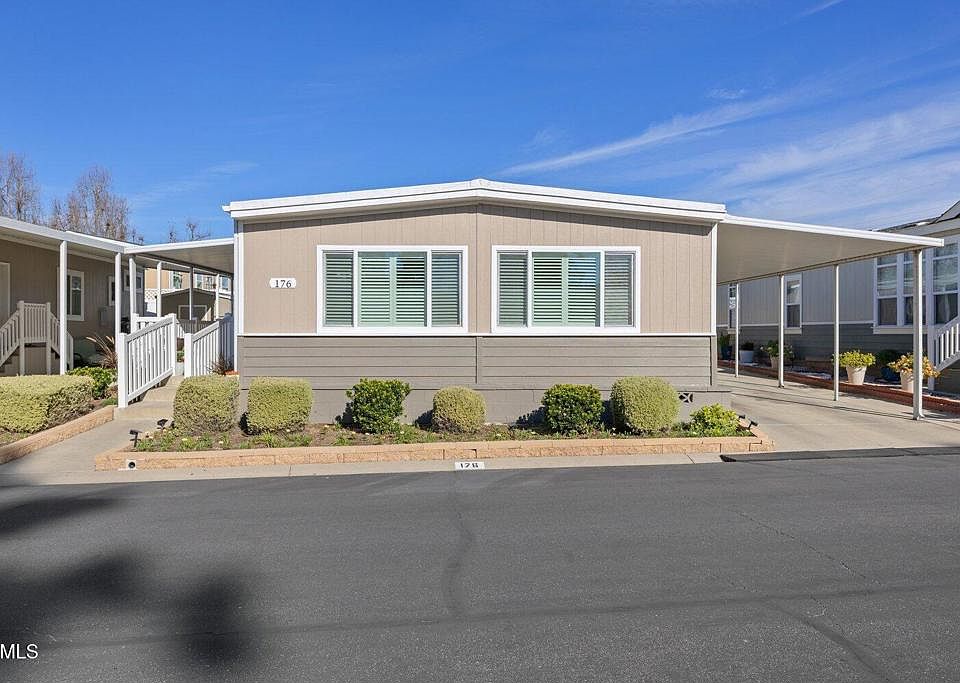 1st image of 176 Chaucer Ln #176