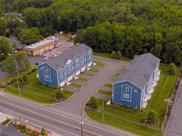 610 E Bay Avenue, Manahawkin, NJ 08050
