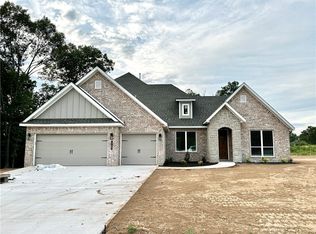 12484 Wildwood Dr, Rogers, AR 72756