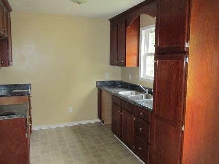 4th image of 4068 Henry Kaylor Ln