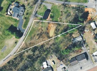 145 Claude Simmons Rd, Johnson City, TN 37604