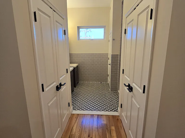 2533 Poplar St #32 — Photo 7