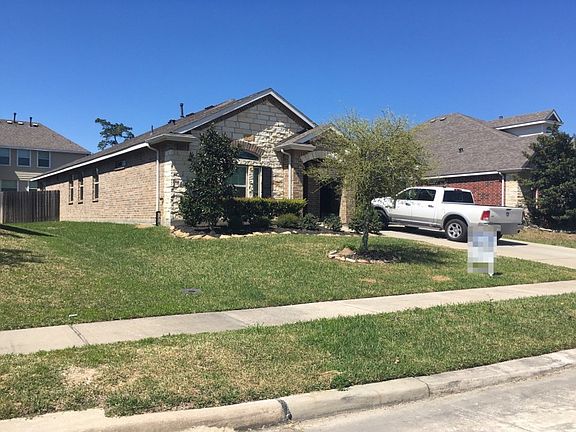 3rd image of 16618 River Wood Ct