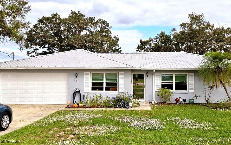 1st image of 511 Reba Dr