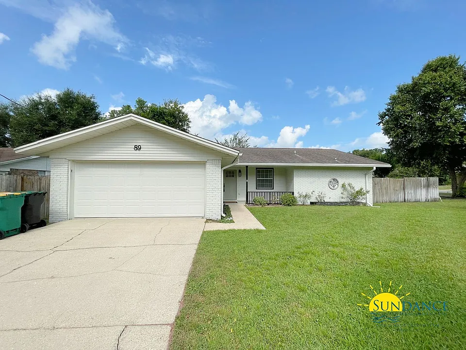 89 Spinnaker Ln
