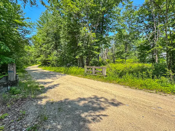 179 S Effingham Road, Newfield, ME 04095