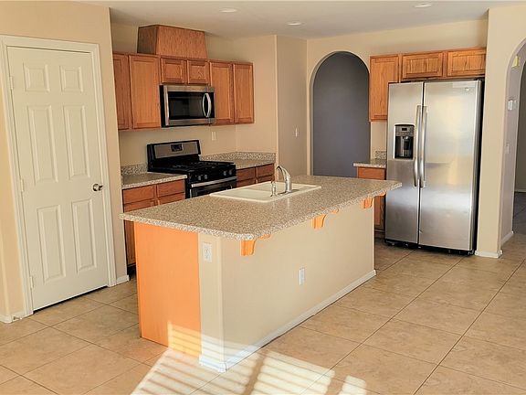 2nd image of 5217 Ponderosa Heights St