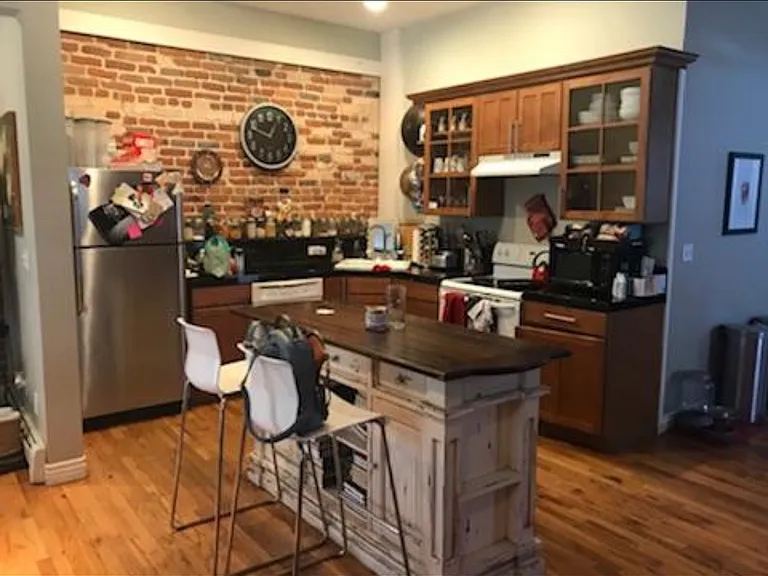 2557 N Clarkson St — Photo 8