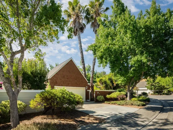 818 Crocus Drive, Sonoma, CA 95476