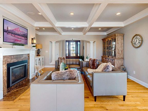 5th image of 76 Walnut Rd