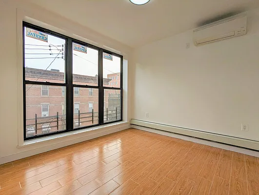 Rented by MySpaceNYC | media 2