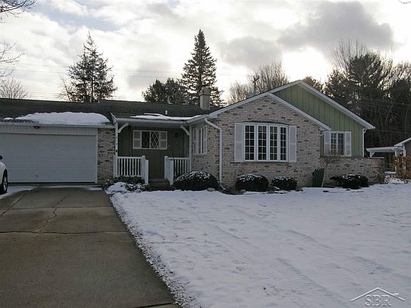 2nd image of 219 Woodlawn Dr