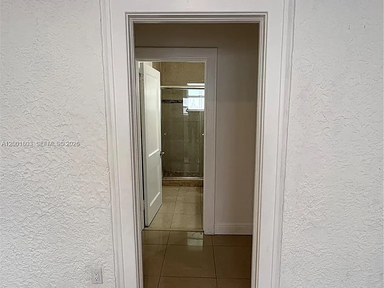 1560 NW 25th Ave — Photo 13