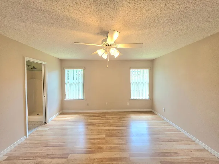 5172 Zachary Blvd — Photo 7