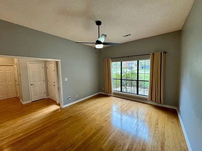 129 Telluride Dr — Photo 5
