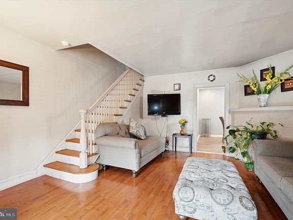 5th image of 733 Yeadon Ave