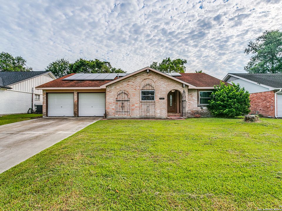 1st image of 15803 Blackhawk Blvd