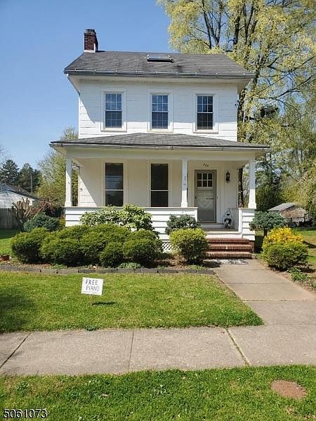 2nd image of 324 Greenwich St