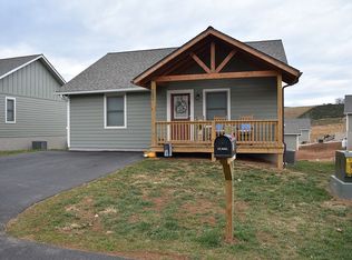 575 Townhomes Pl, Boone, NC 28607