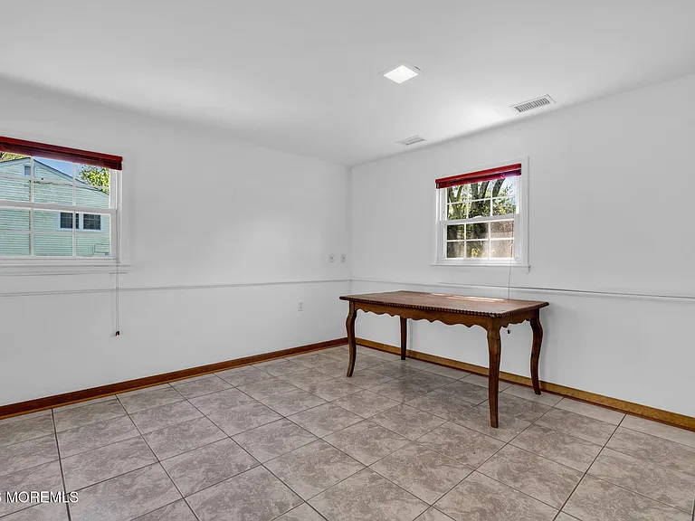 1112 Wildwood Ave — Photo 16