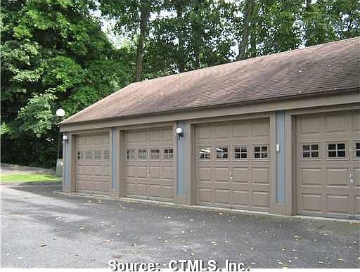 2nd image of 114 Heatherwood Dr