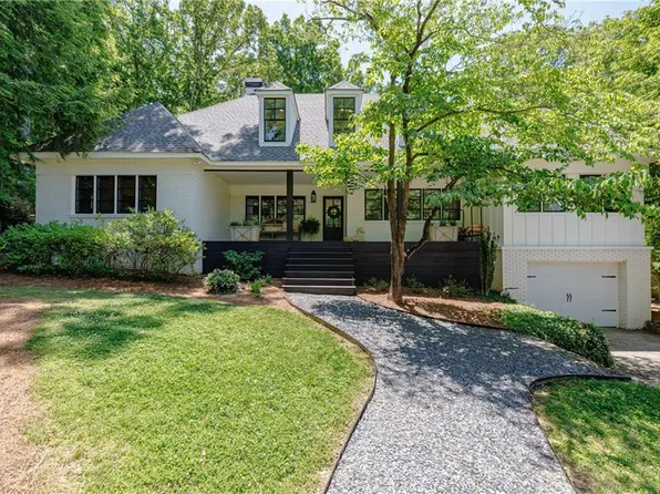950 Jones Rd, Roswell, GA 30075