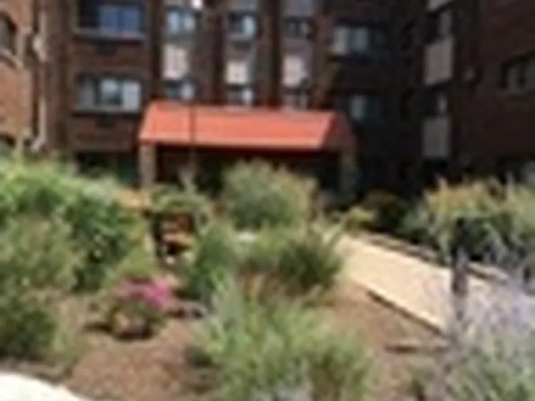 1919 S Wolf Rd #1-409, Hillside, IL 60162