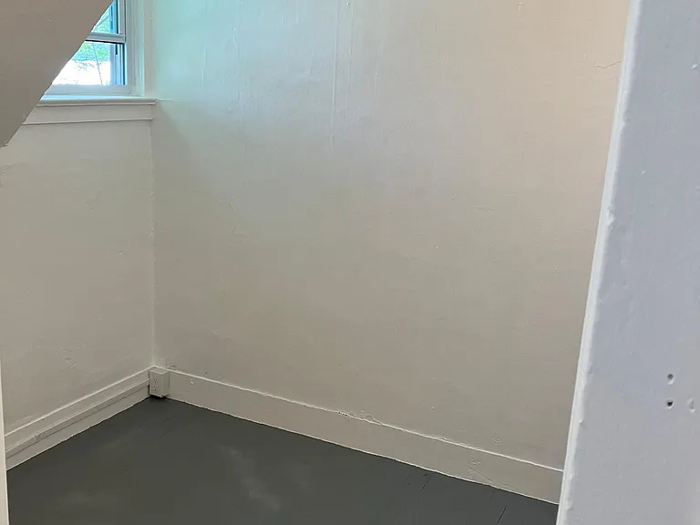 166 Royal Ave #3 — Photo 10