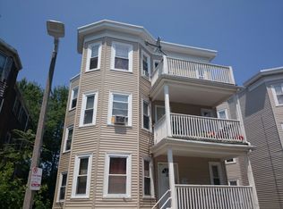 15 Cameron St, Dorchester, MA 02125
