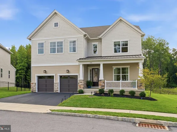 246 Lily Ln, Kennett Square, PA 19348