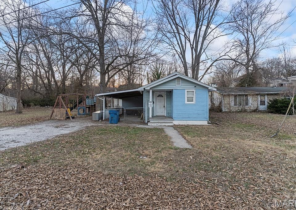 1st image of 602 Sheppard St