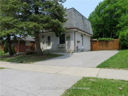 438 Ferndale Ave Photo 1