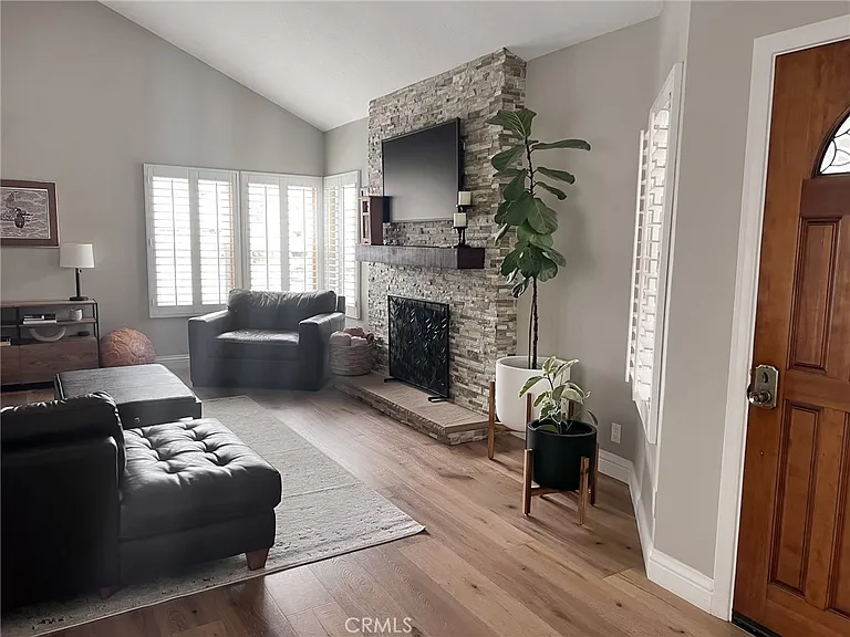 80 Ilex Dr — Photo 9