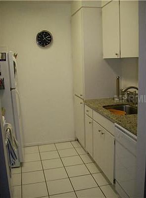 5th image of 3909 W Cleveland St APT 221