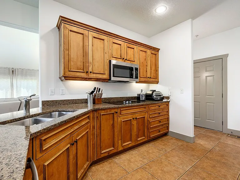 1490 W Alpine Ave — Photo 39